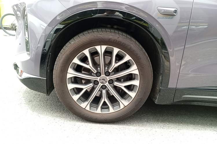 Used Nio EC6 2025 75 kWh Left Front Wheel Hub