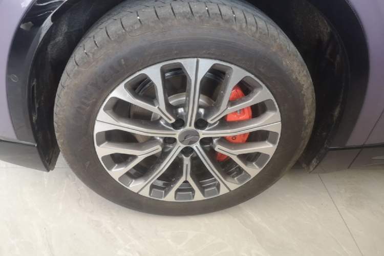 Used Nio EC6 2025 75 kWh Left Front Wheel Hub