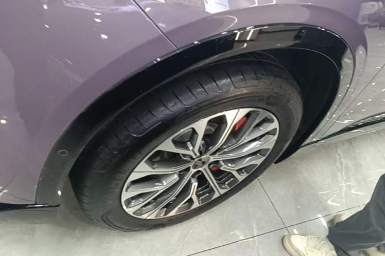 Used Nio EC6 2025 75 kWh Left Front Wheel Hub