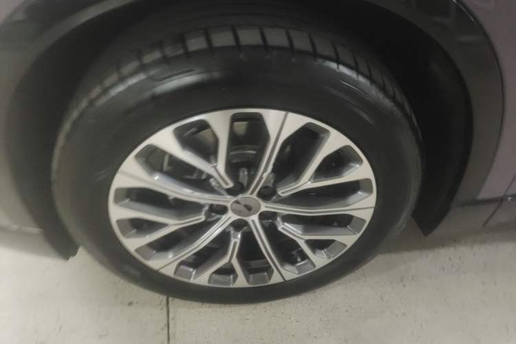 Used Nio EC6 2025 75 kWh Left Front Wheel Hub