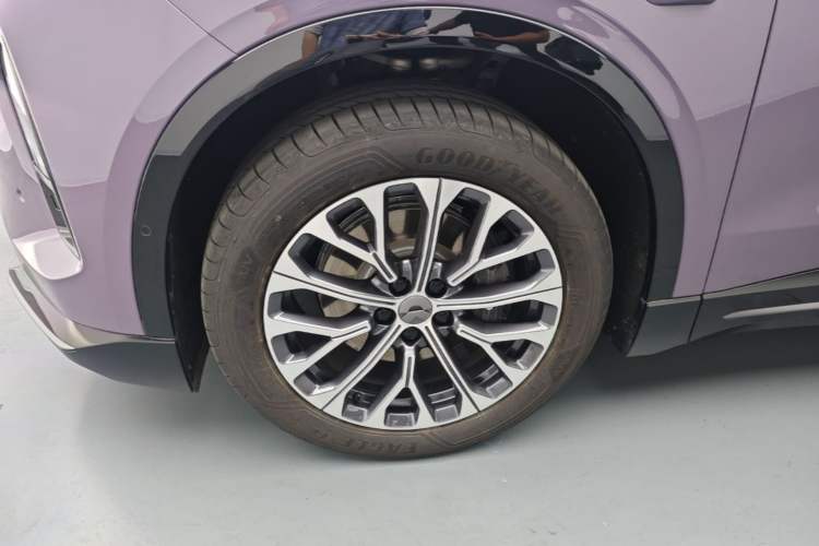 Used Nio EC6 2025 75 kWh Left Front Wheel Hub