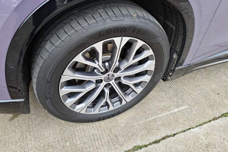 Used Nio EC6 2025 75 kWh Left Front Wheel Hub