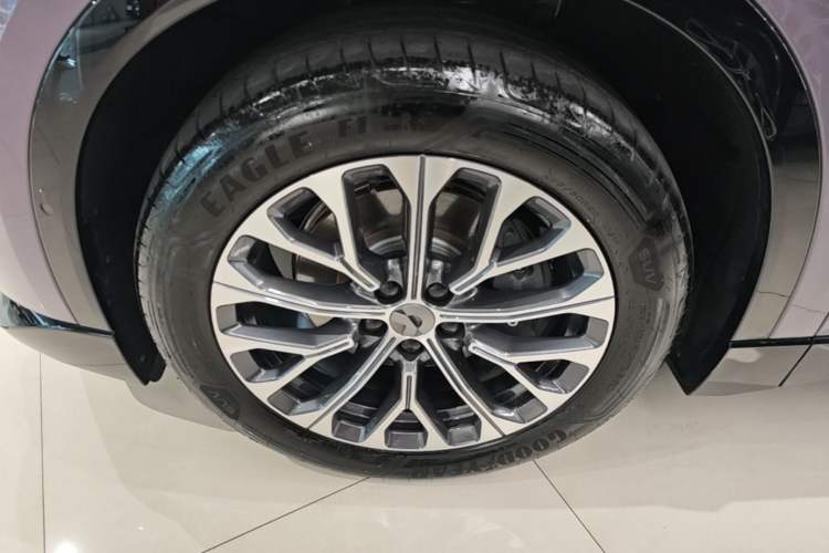 Used Nio EC6 2025 75 kWh Left Front Wheel Hub