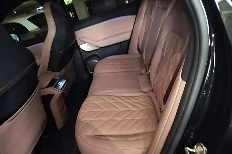 Used Nio EC6 2025 75 kWh Left Rear Seat