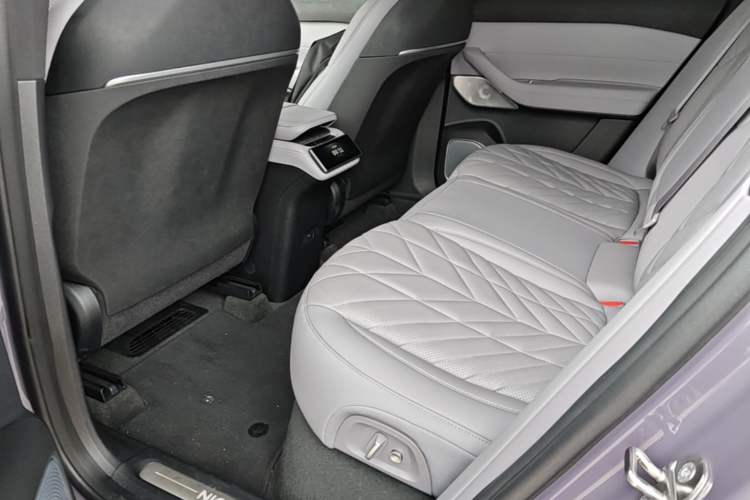 Used Nio EC6 2025 75 kWh Left Rear Seat