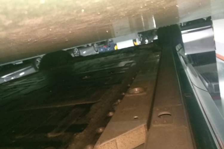 Used Nio EC6 2025 75 kWh Left Side Sill