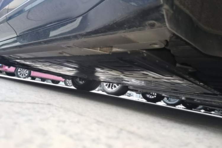 Used Nio EC6 2025 75 kWh Left Side Sill
