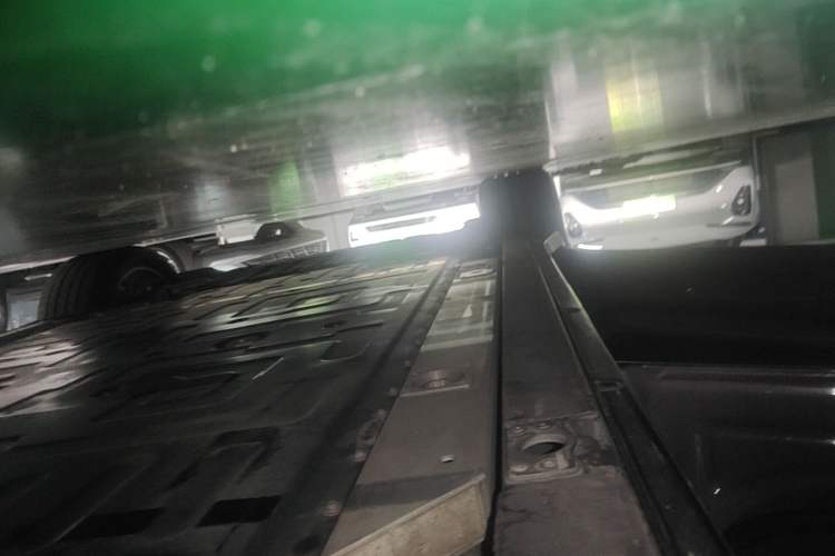 Used Nio EC6 2025 75 kWh Left Side Sill