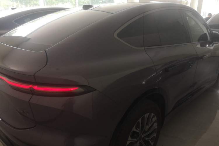 Used Nio EC6 2025 75 kWh Rear Right 45 Deg