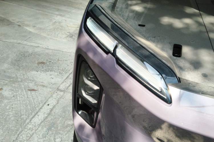 Used Nio EC6 2025 75 kWh Right Front Headlight