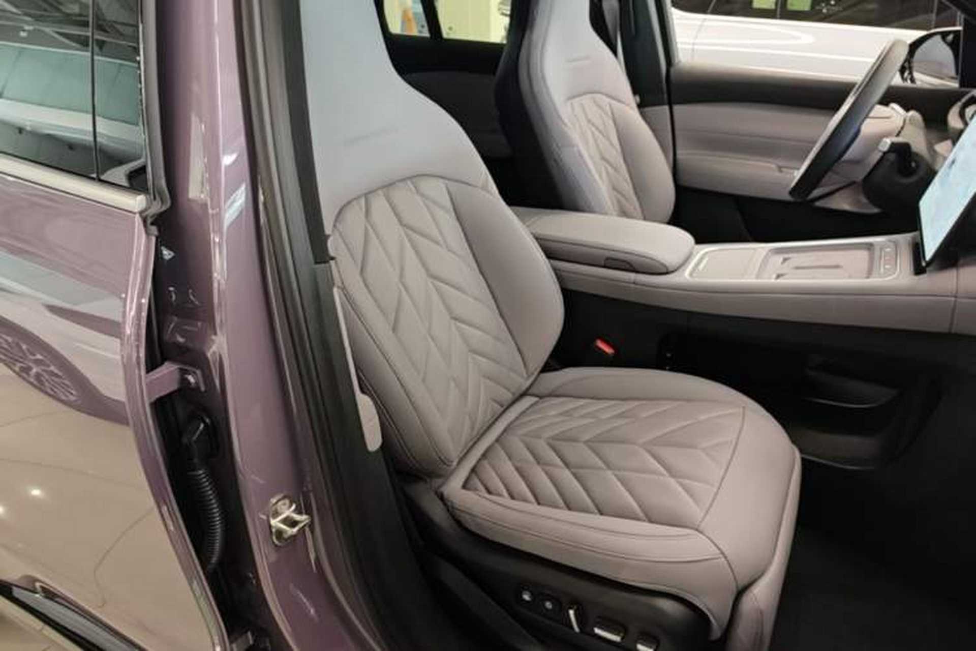 Used Nio EC6 2025 75 kWh Right Front Seat