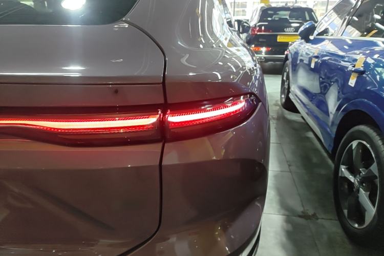 Used Nio EC6 2025 100 kWh Right Rear Taillight