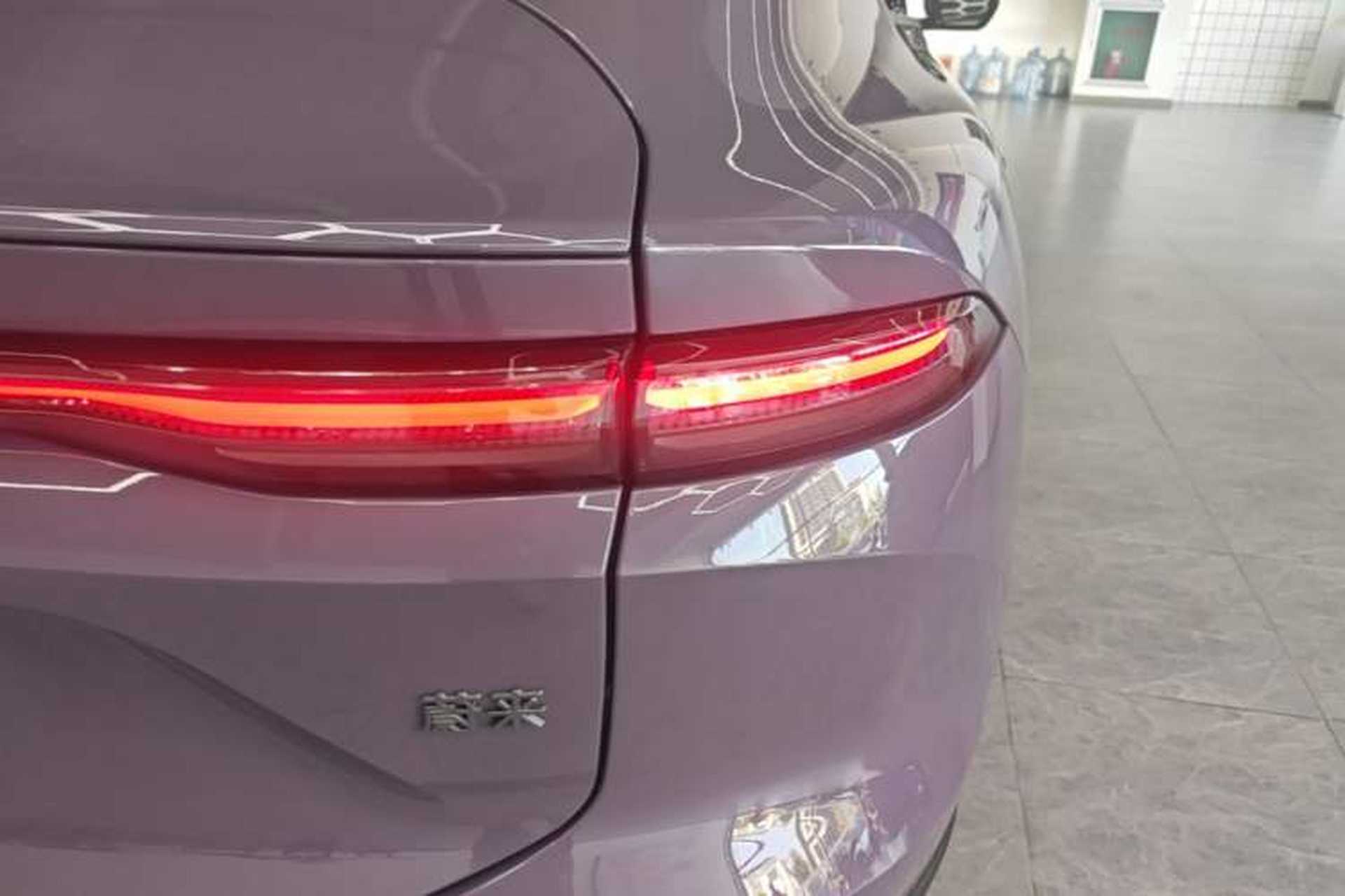 Used Nio EC6 2025 75 kWh Right Rear Taillight