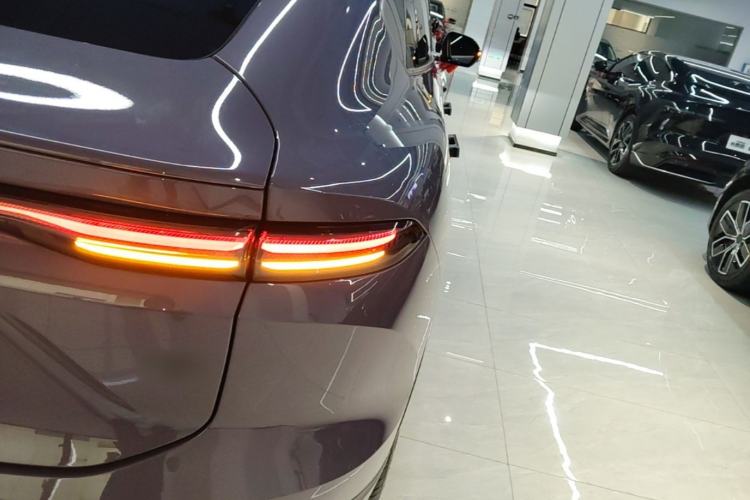 Used Nio EC6 2025 75 kWh Right Rear Taillight