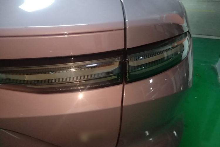 Used Nio EC6 2025 75 kWh Right Rear Taillight