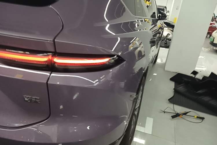 Used Nio EC6 2025 75 kWh Right Rear Taillight