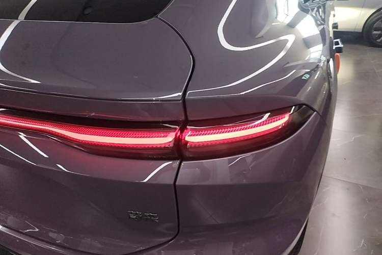 Used Nio EC6 2025 75 kWh Right Rear Taillight