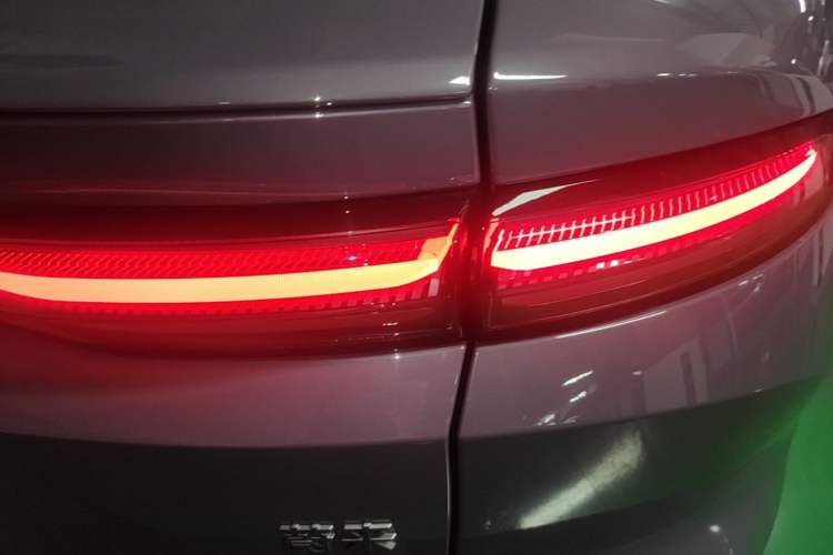 Used Nio EC6 2025 75 kWh Right Rear Taillight