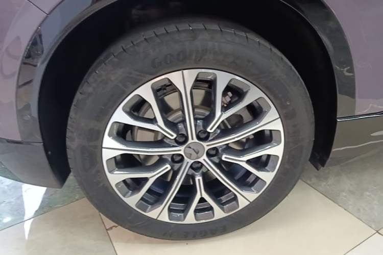 Used Nio EC6 2025 75 kWh Right Rear Wheel Hub