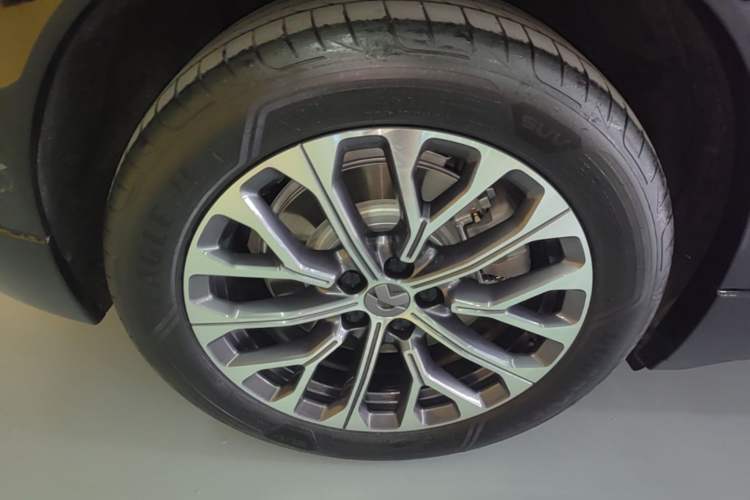 Used Nio EC6 2025 75 kWh Right Rear Wheel Hub