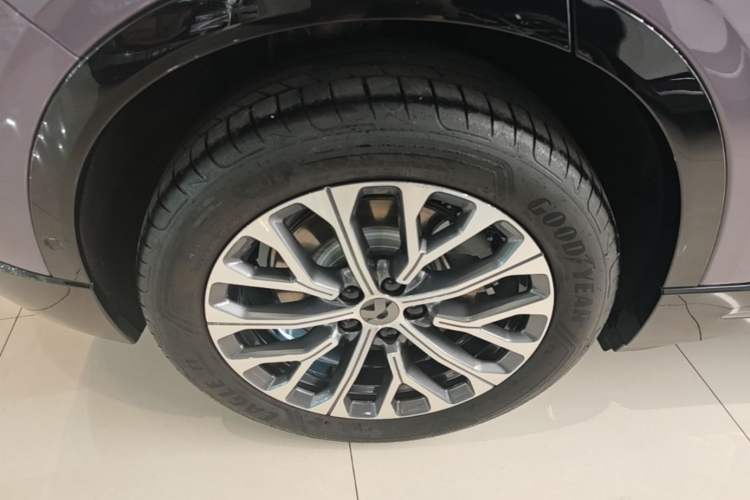 Used Nio EC6 2025 75 kWh Right Rear Wheel Hub