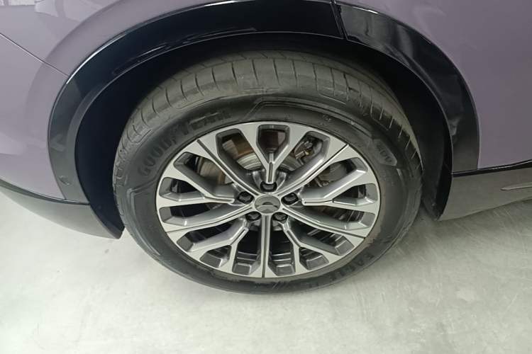 Used Nio EC6 2025 75 kWh Right Rear Wheel Hub