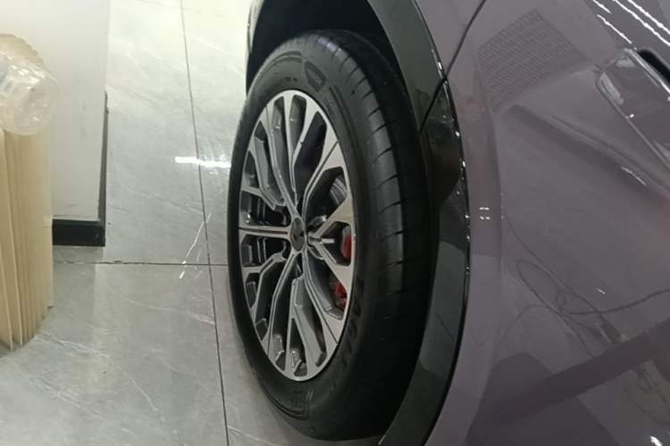 Used Nio EC6 2025 75 kWh Right Rear Wheel Hub