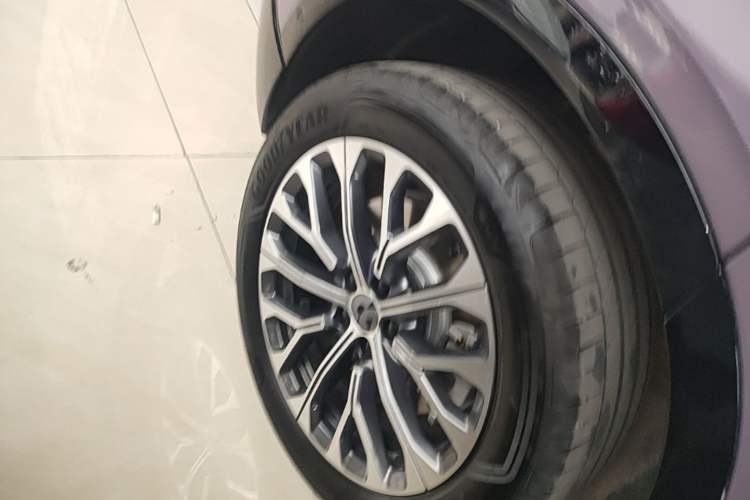 Used Nio EC6 2025 75 kWh Right Rear Wheel Hub