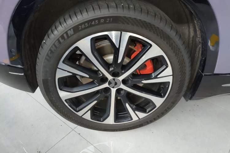 Used Nio EC6 2025 75 kWh Right Rear Wheel Hub