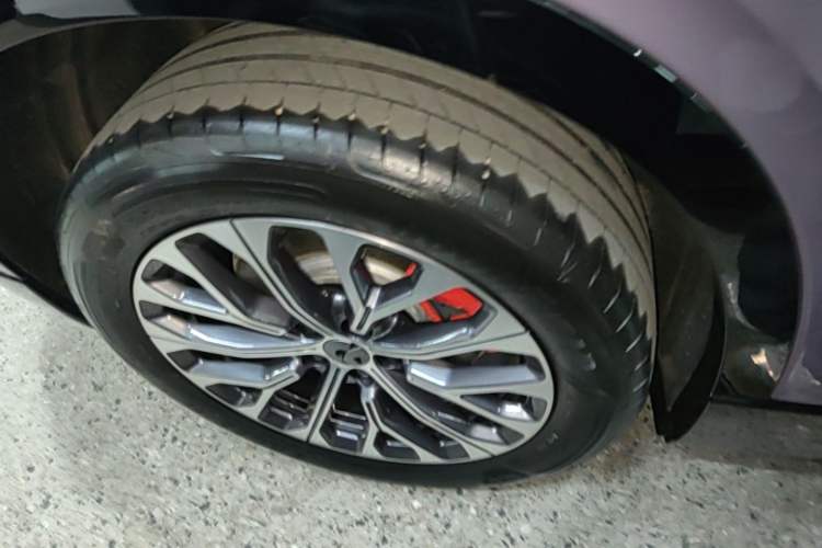 Used Nio EC6 2025 100 kWh Right Rear Wheel Hub