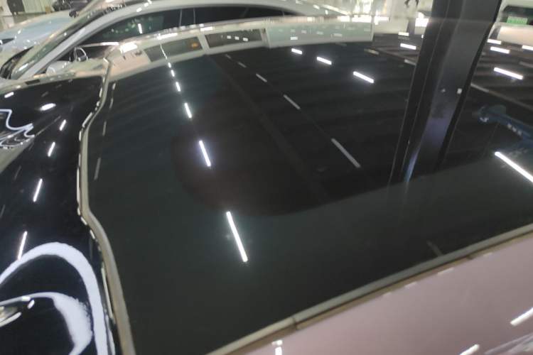 Used Nio EC6 2025 75 kWh Roof