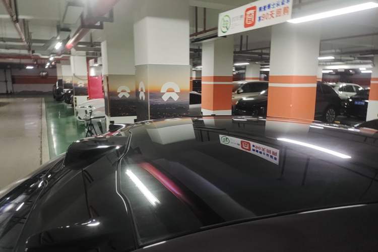 Used Nio EC6 2025 75 kWh Roof