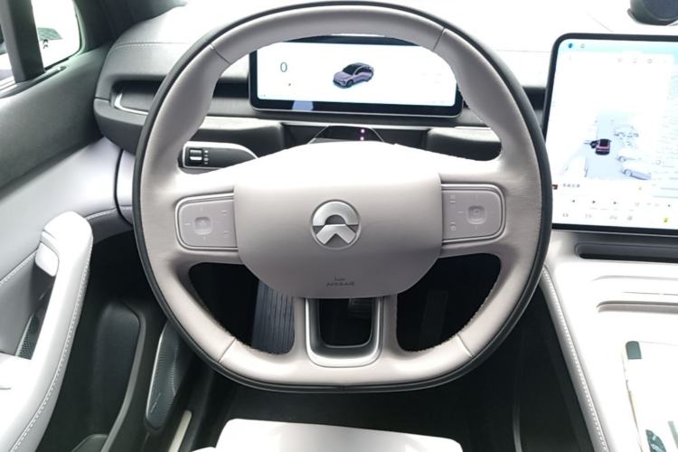 Used Nio EC6 2025 75 kWh Steering Wheel