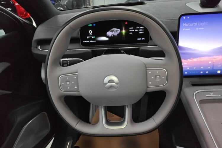 Used Nio EC6 2025 75 kWh Steering Wheel