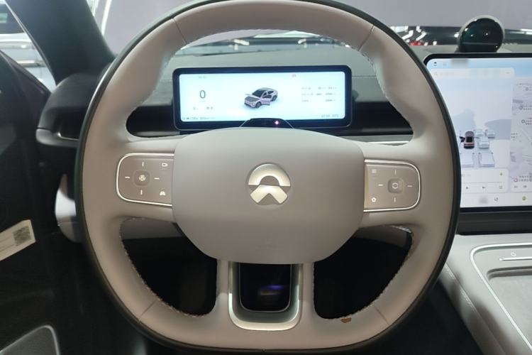 Used Nio EC6 2025 100 kWh Steering Wheel