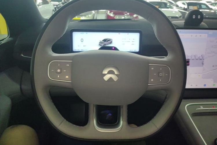 Used Nio EC6 2025 75 kWh Steering Wheel