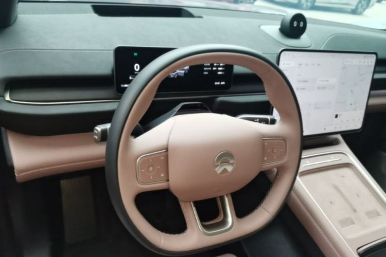 Used Nio EC6 2025 75 kWh Steering Wheel