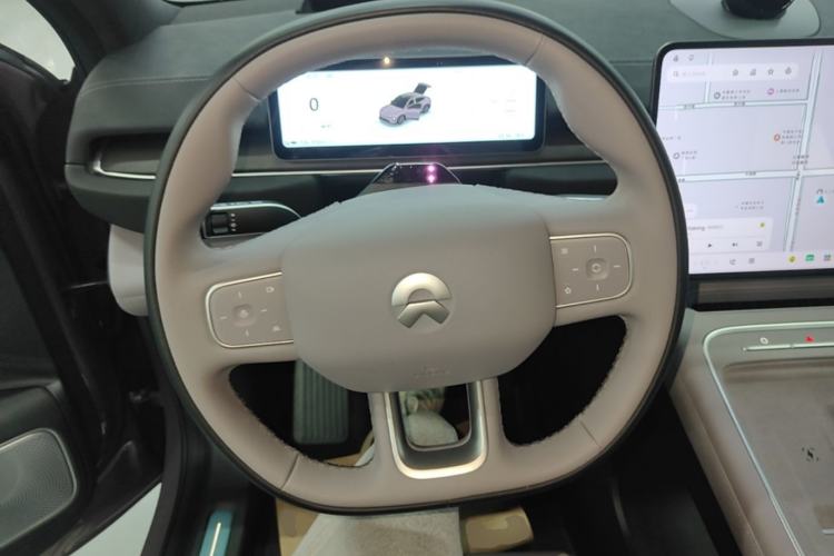 Used Nio EC6 2025 75 kWh Steering Wheel