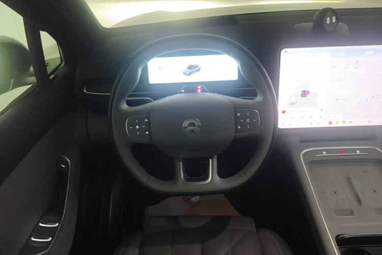 Used Nio EC6 2025 75 kWh Steering Wheel