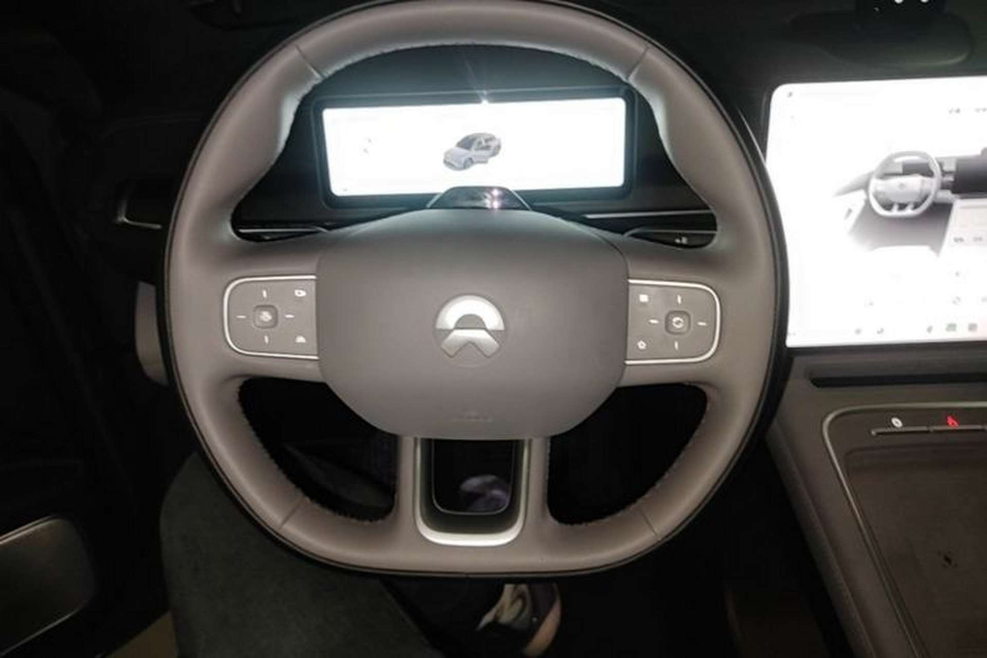 Used Nio EC6 2025 75 kWh Steering Wheel