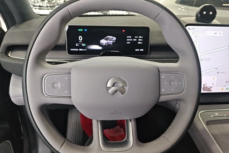 Used Nio EC6 2025 75 kWh Steering Wheel