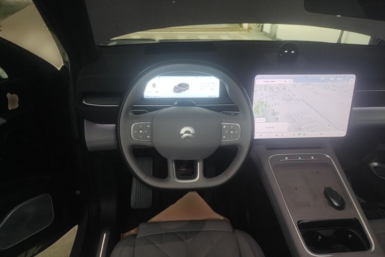 Used Nio EC6 2025 75 kWh Steering Wheel