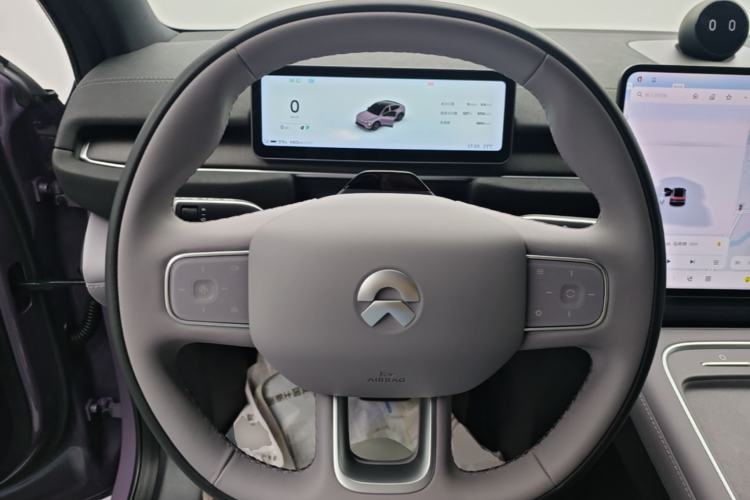 Used Nio EC6 2025 75 kWh Steering Wheel