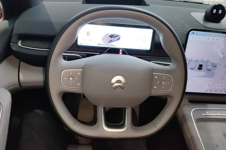 Used Nio EC6 2025 75 kWh Steering Wheel