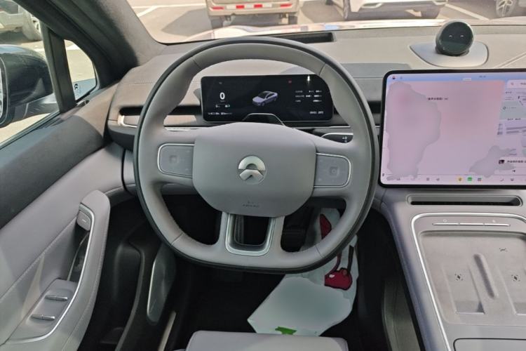 Used Nio EC6 2025 75 kWh Steering Wheel