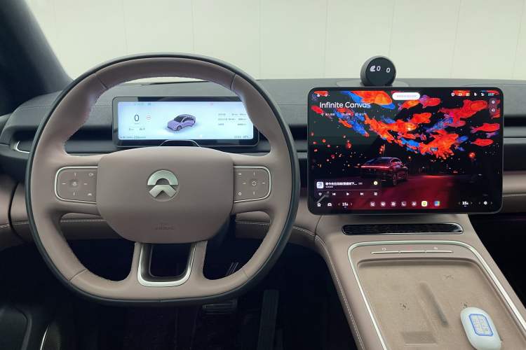Used Nio EC6 2025 100 kWh Steering Wheel