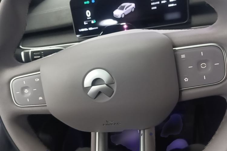 Used Nio EC6 2025 75 kWh Steering Wheel
