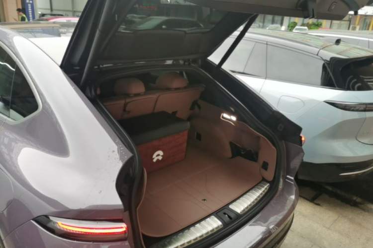 Used Nio EC6 2025 75 kWh Trunk