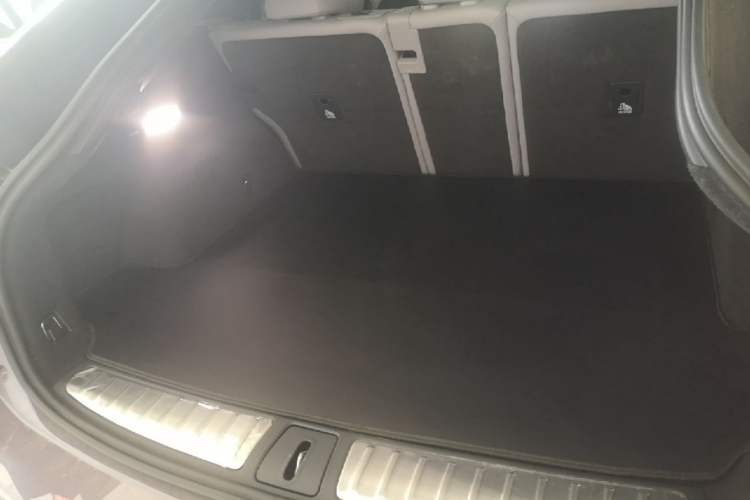 Used Nio EC6 2025 75 kWh Trunk