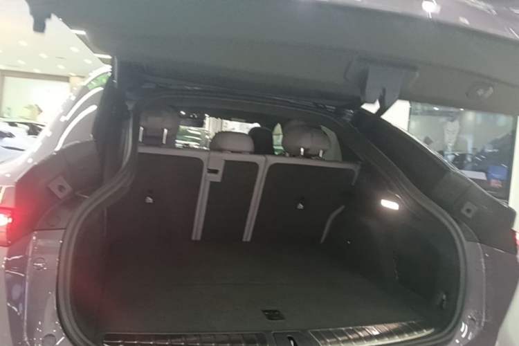 Used Nio EC6 2025 75 kWh Trunk